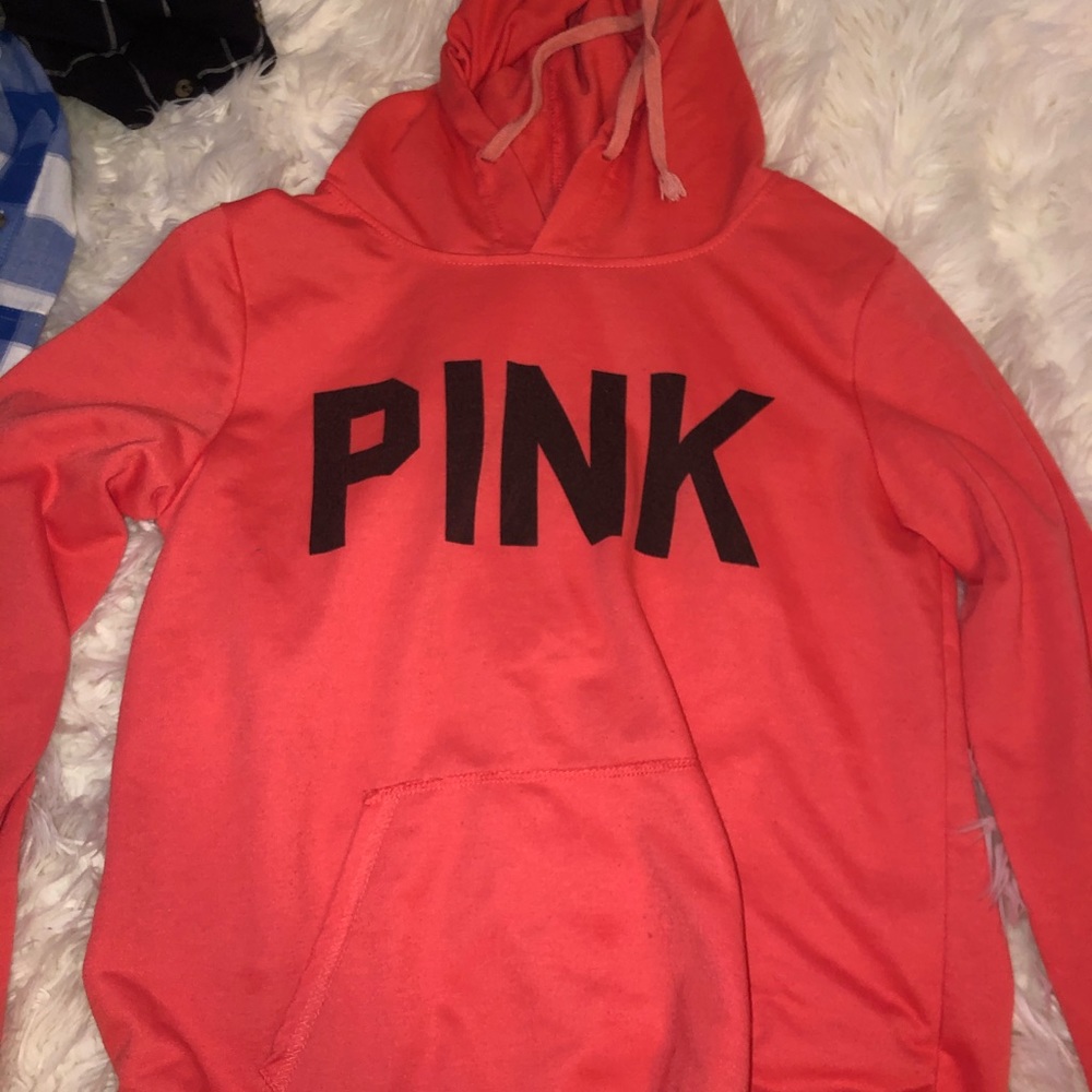 pink sweatshirt